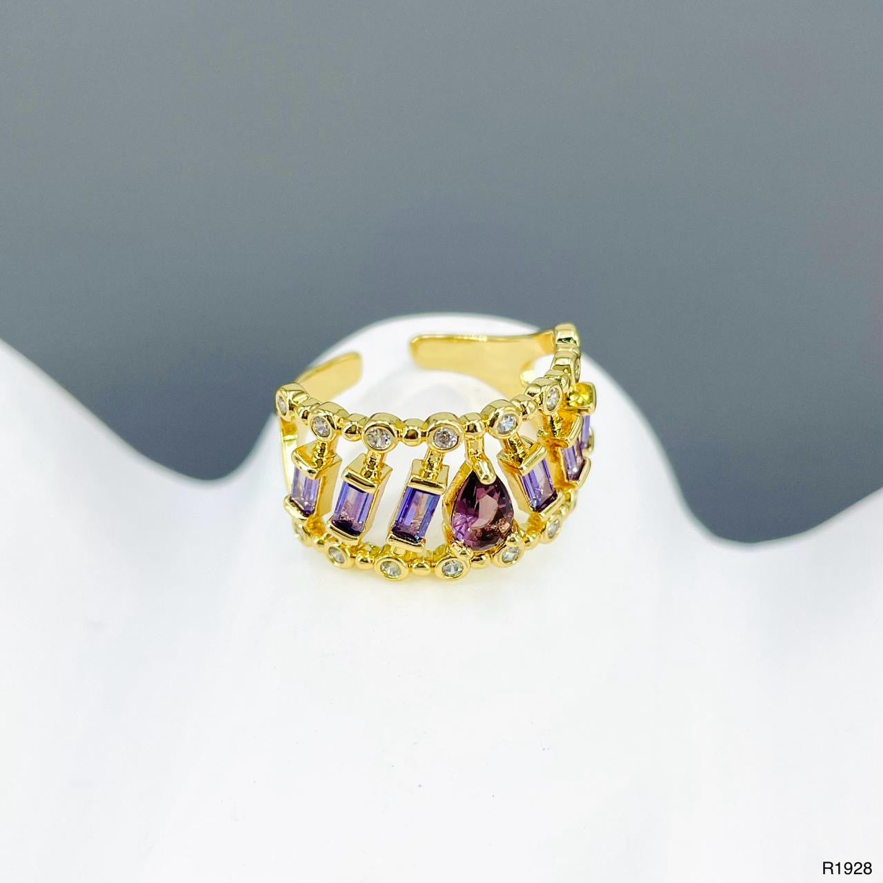 Royal Baguette Band Rings
