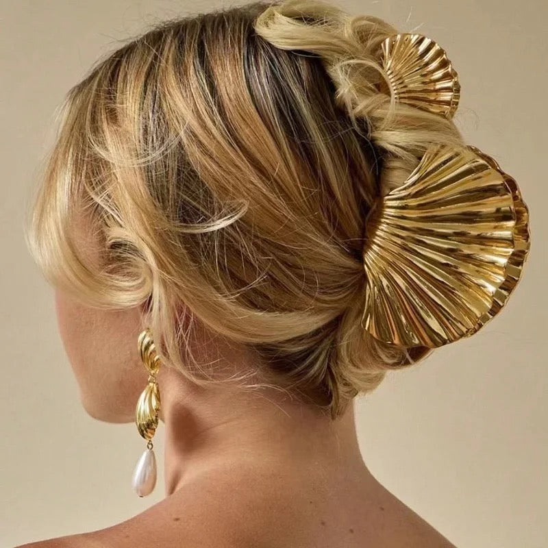 Sea Shell XL Hair Claw Clip