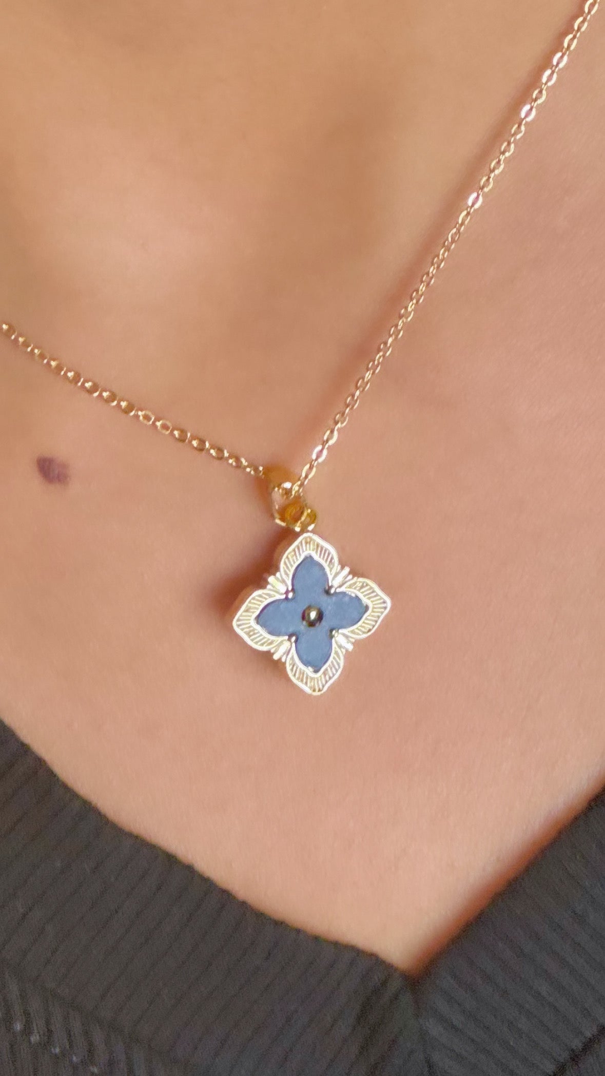 Reversible B&W Flower Clover Necklace