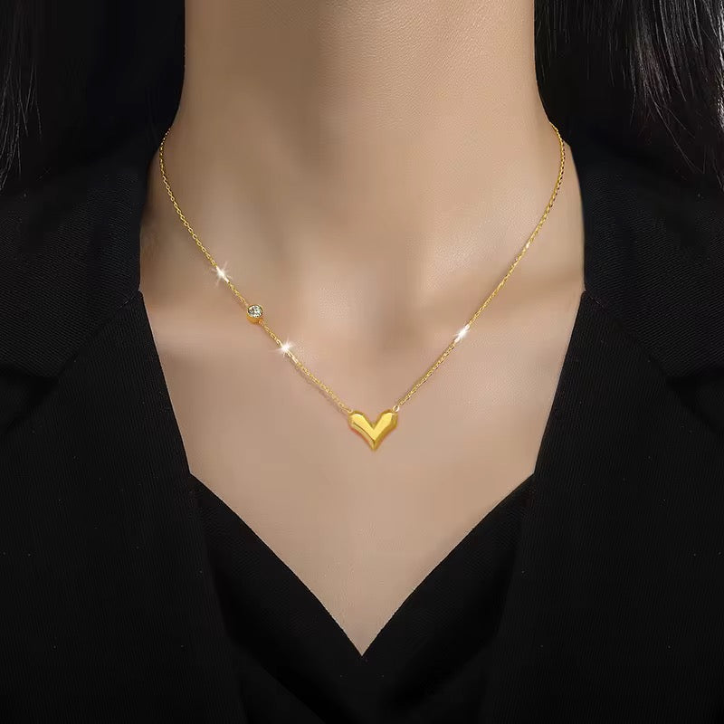 Tiny Heart Stud Necklace-Gold