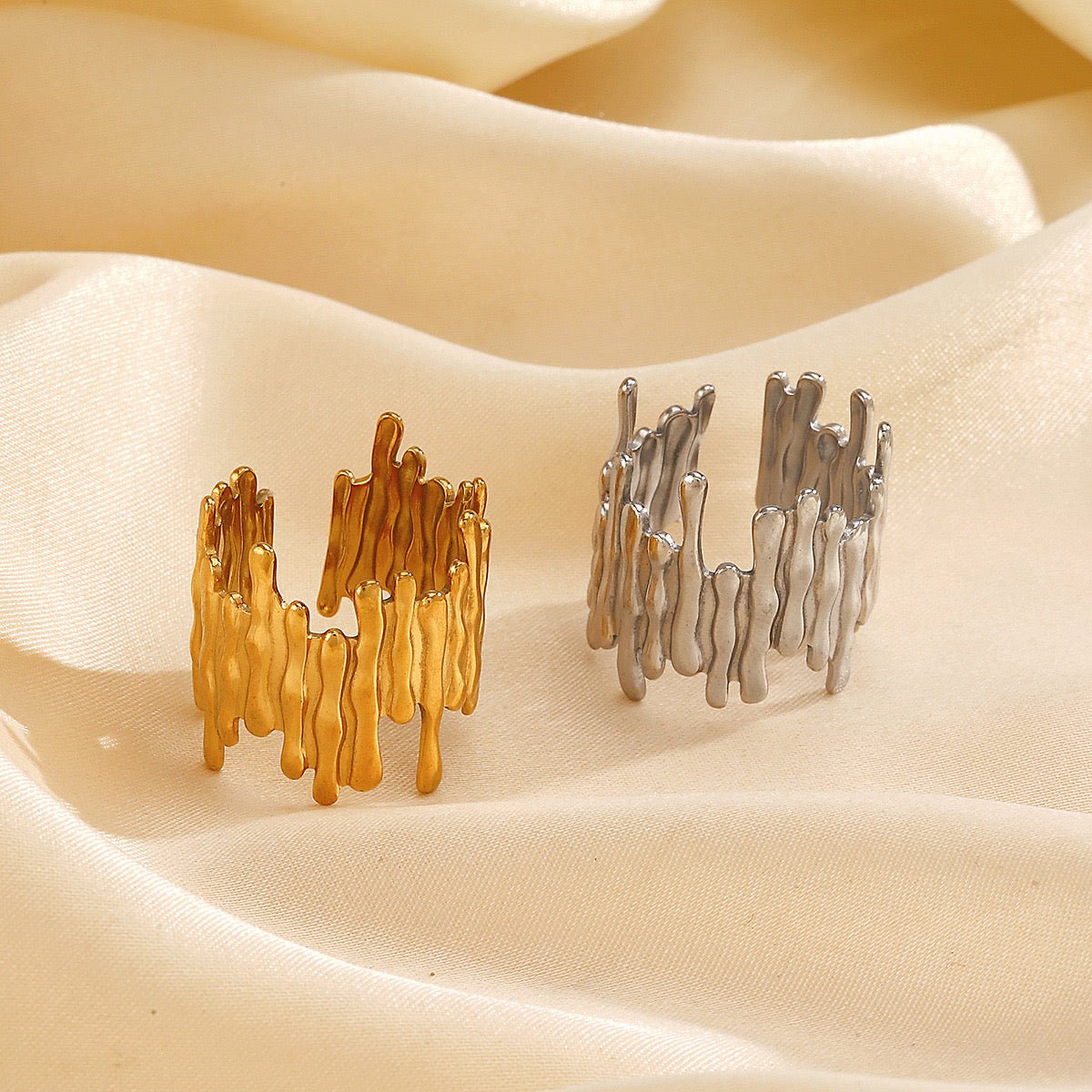 Petite SS Melting Ring-2 colors