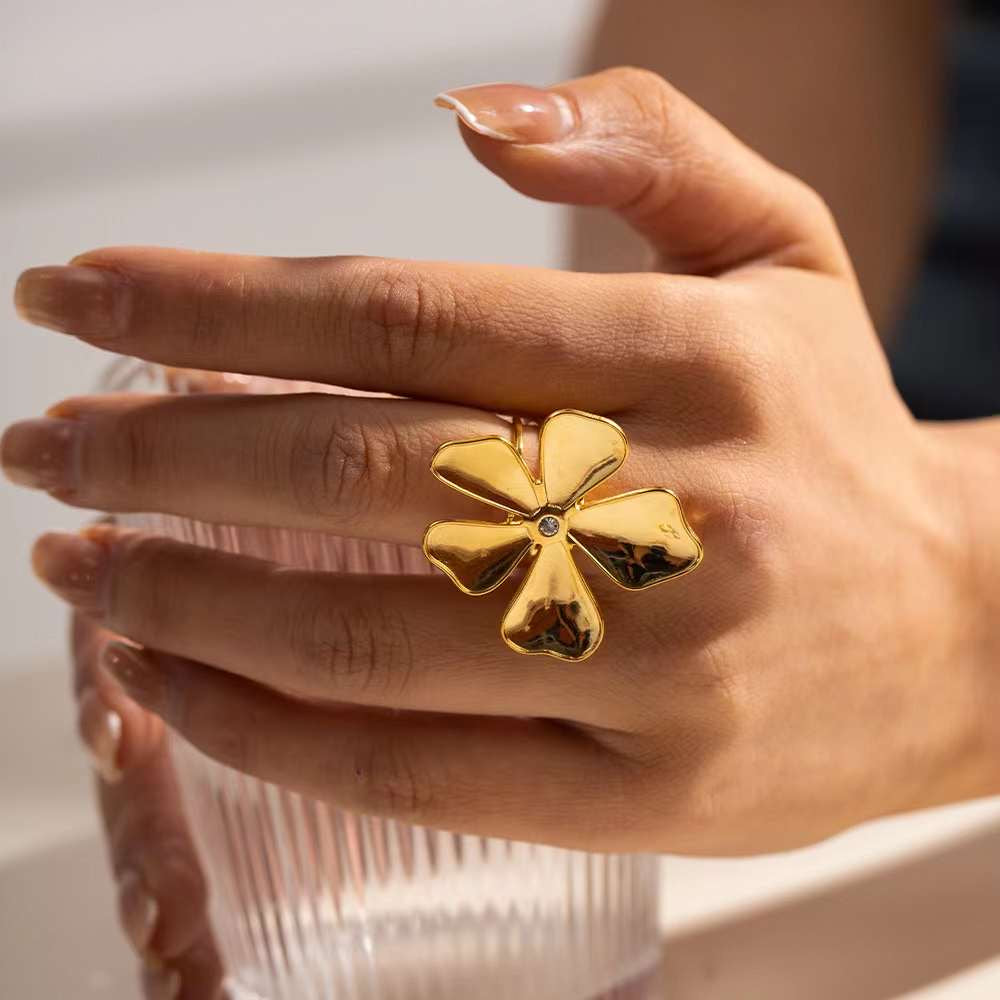 Flower Power Ring