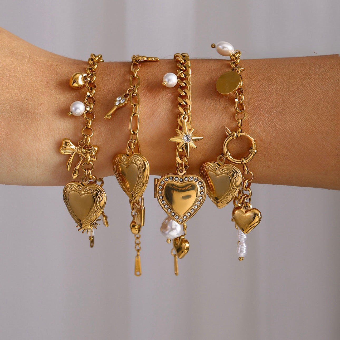 Openable Heart Charm Bracelets-2 Designs