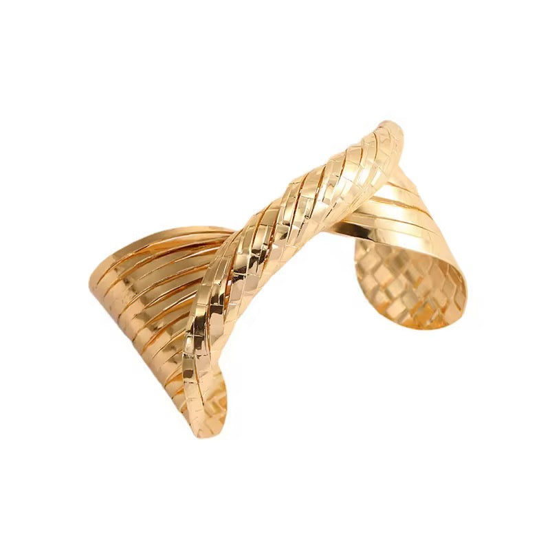Exagerated Twisted Kada Bracelets