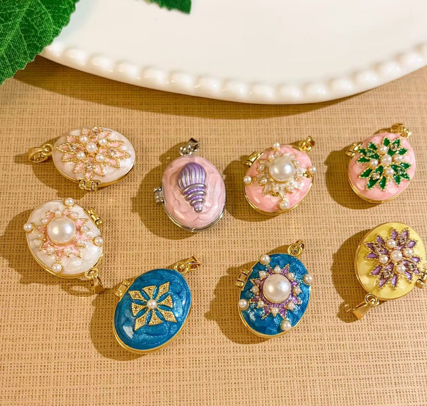 Openable Locket Necklace-3 Designs