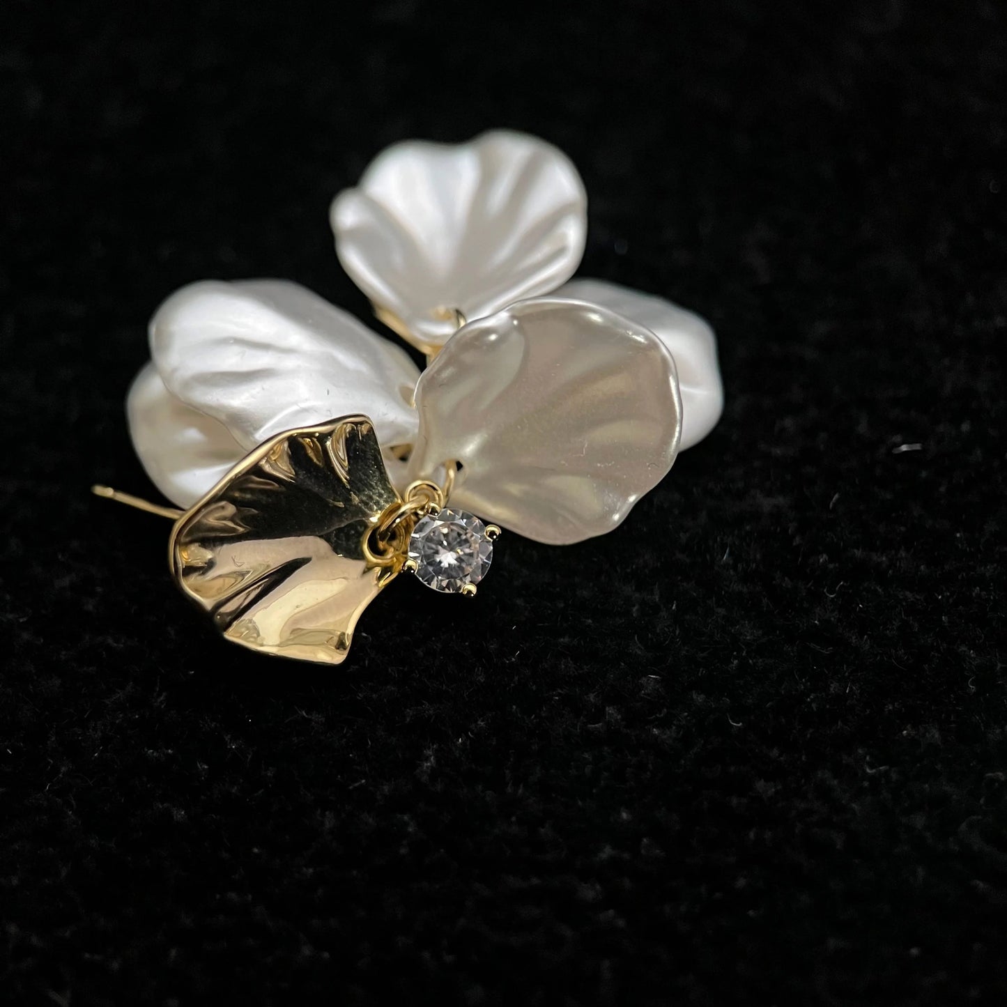 Asymmetrical Pearl Drop Earrings