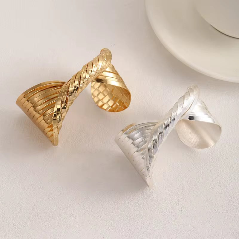 Exagerated Twisted Kada Bracelets