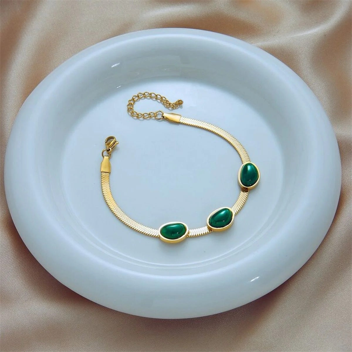 GREEN STONE BRACELET