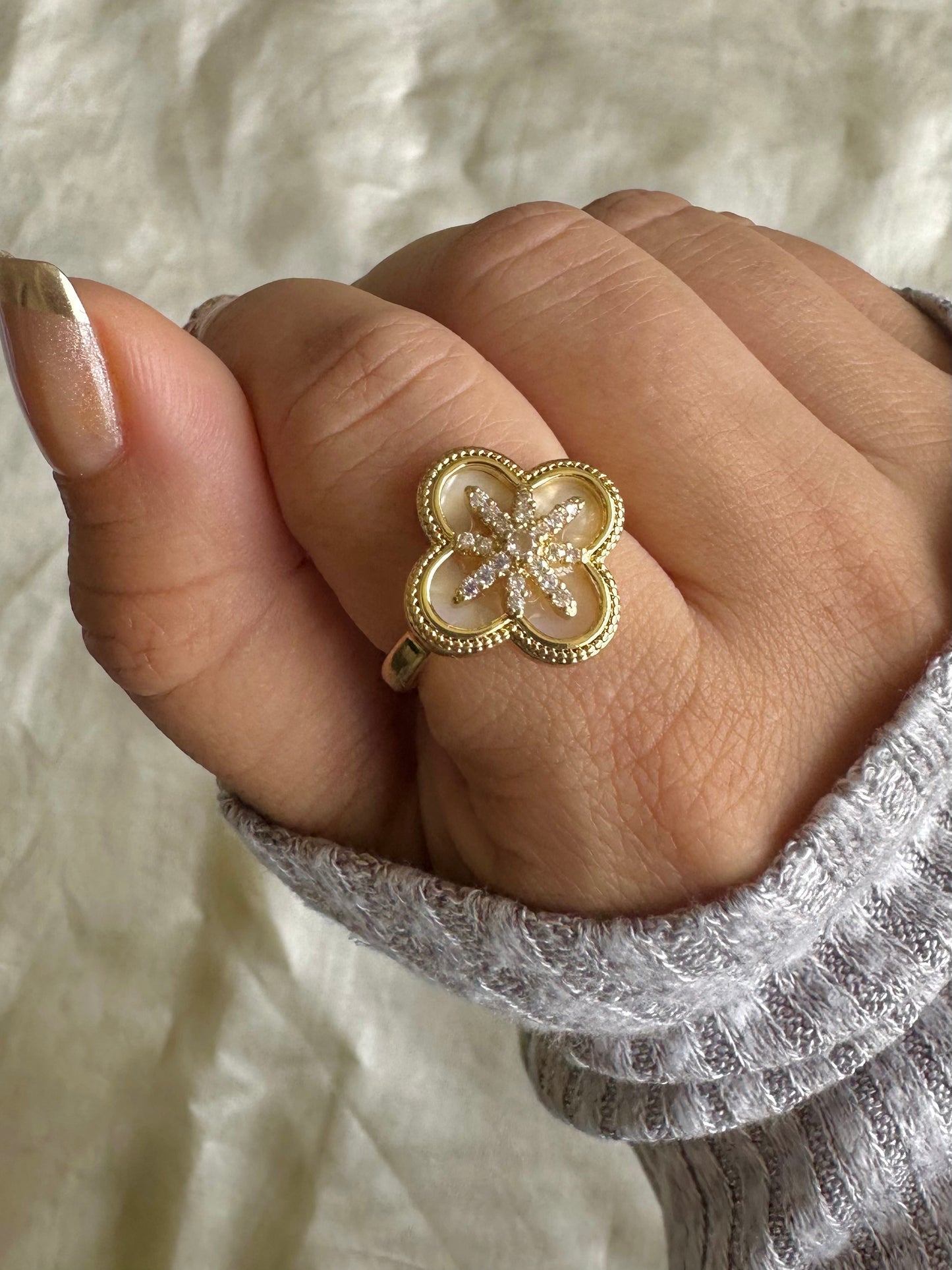 Big Clover Star Ring