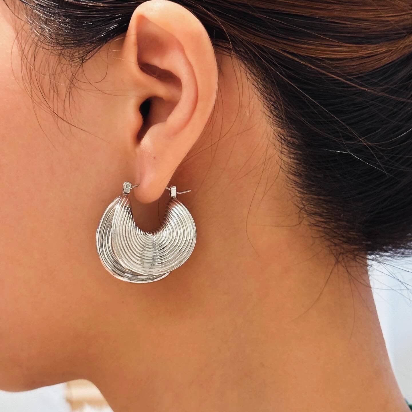 Hollow Hoops