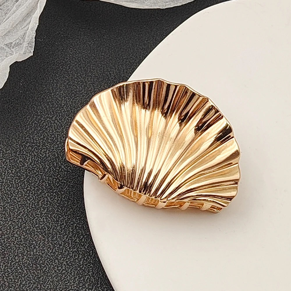 Sea Shell XL Hair Claw Clip