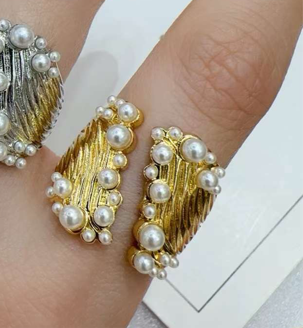 Vertical Pearl Ring-Silver & Gold