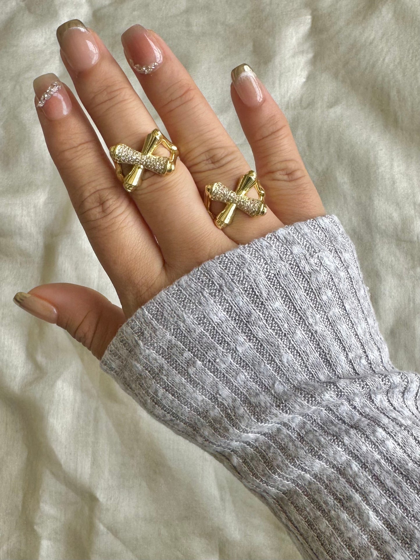 Studded X Ring