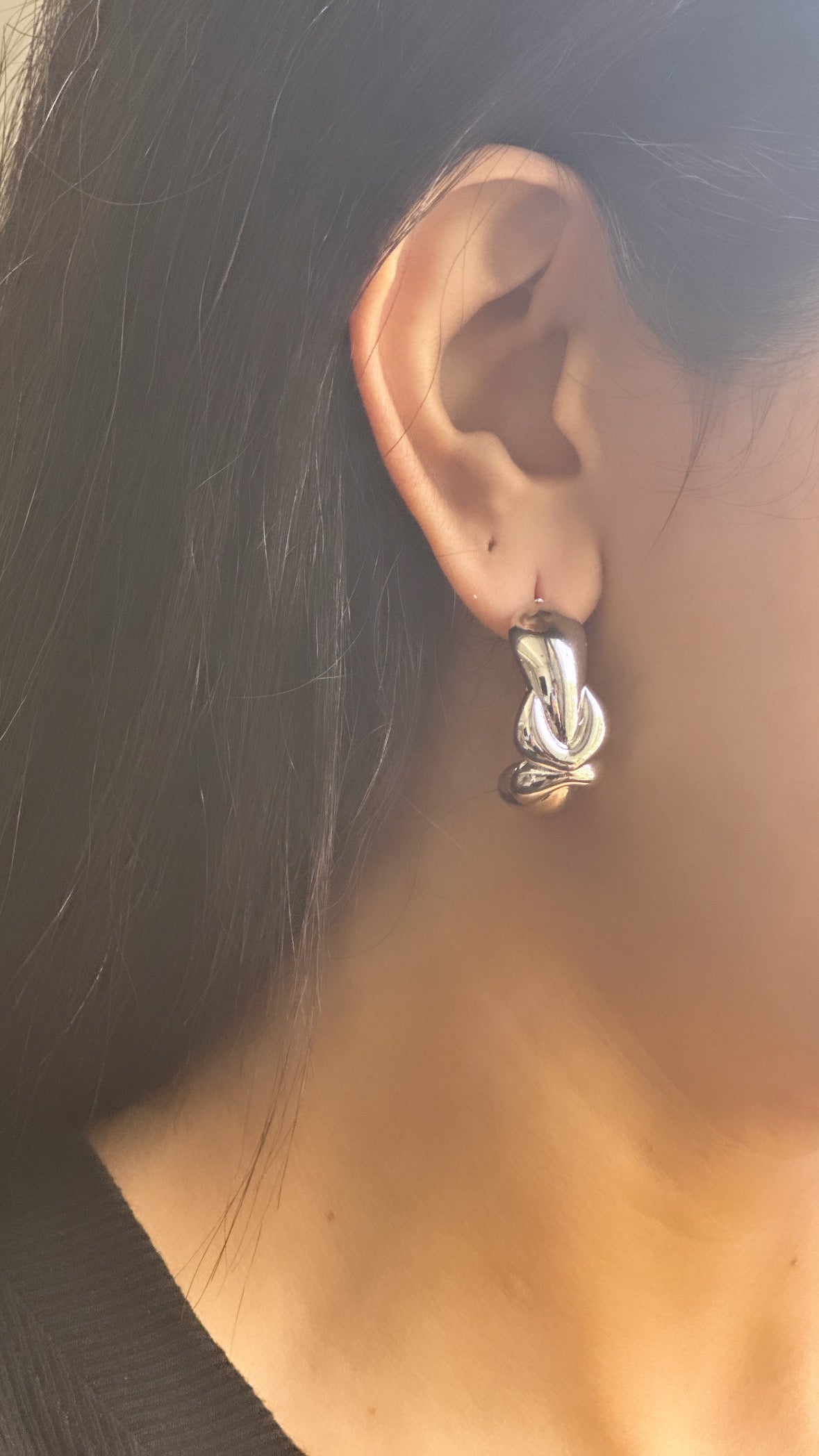 Solid Knot Hoop Earrings