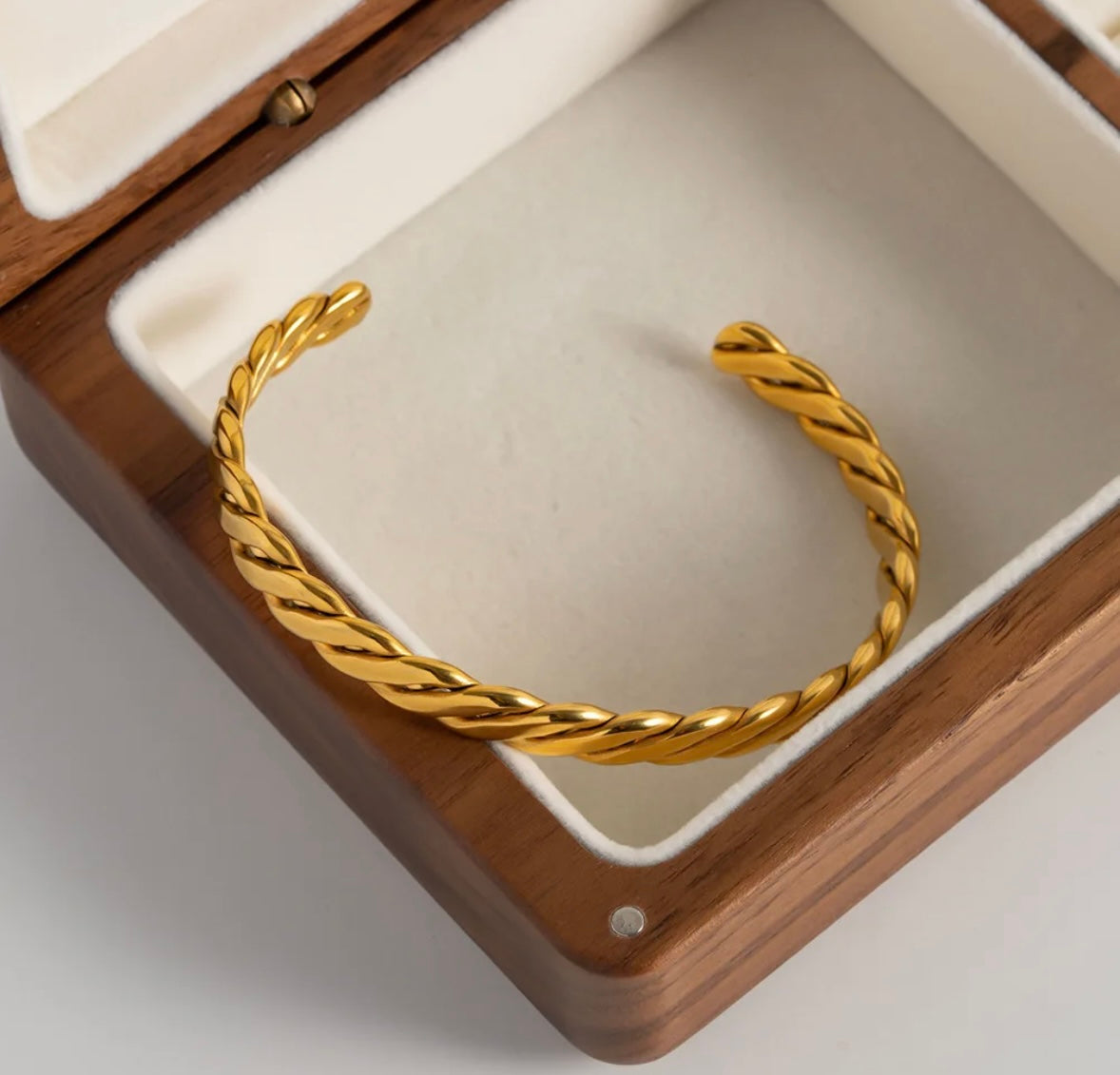Daily Kada Bracelets-6 Types