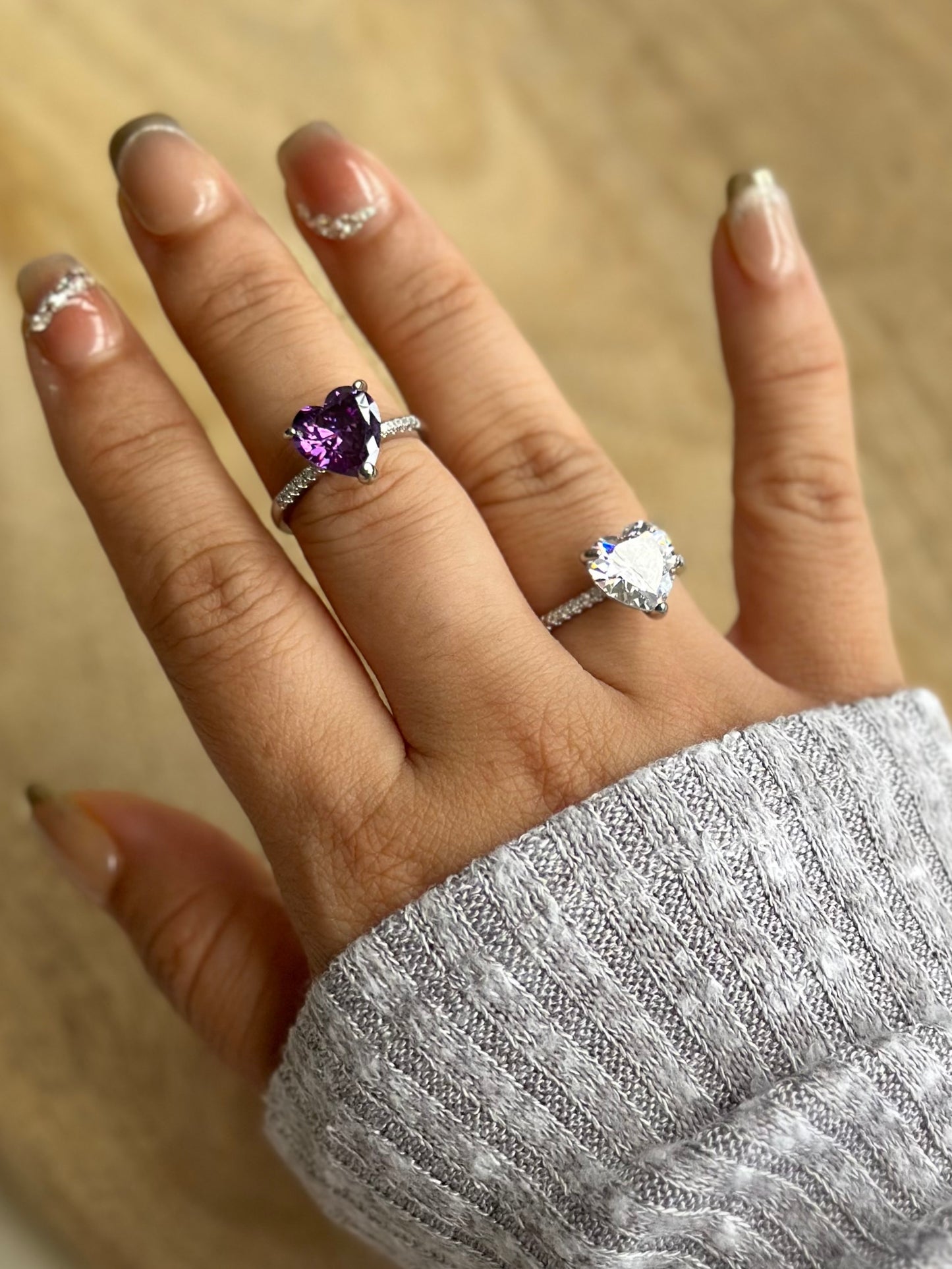 Solitaire Gorge Heart Ring