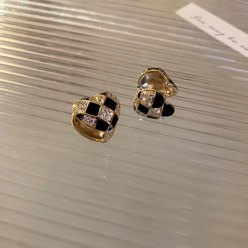 Reversible B&W Heart Stud Earrings