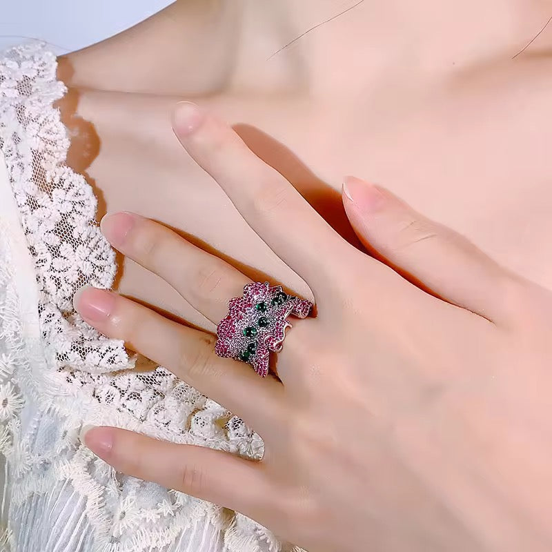 Luxurious Ripple Stone Ring