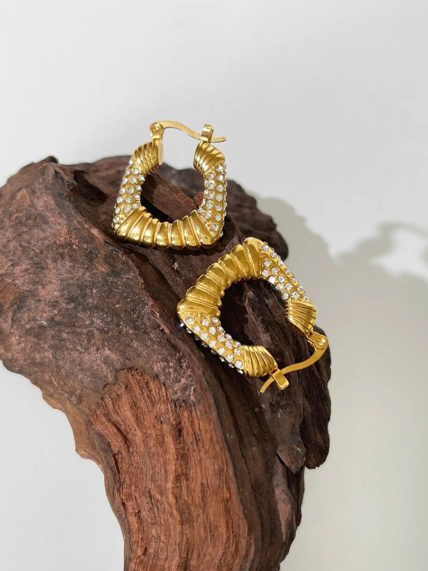 Parallel Studded Hoops