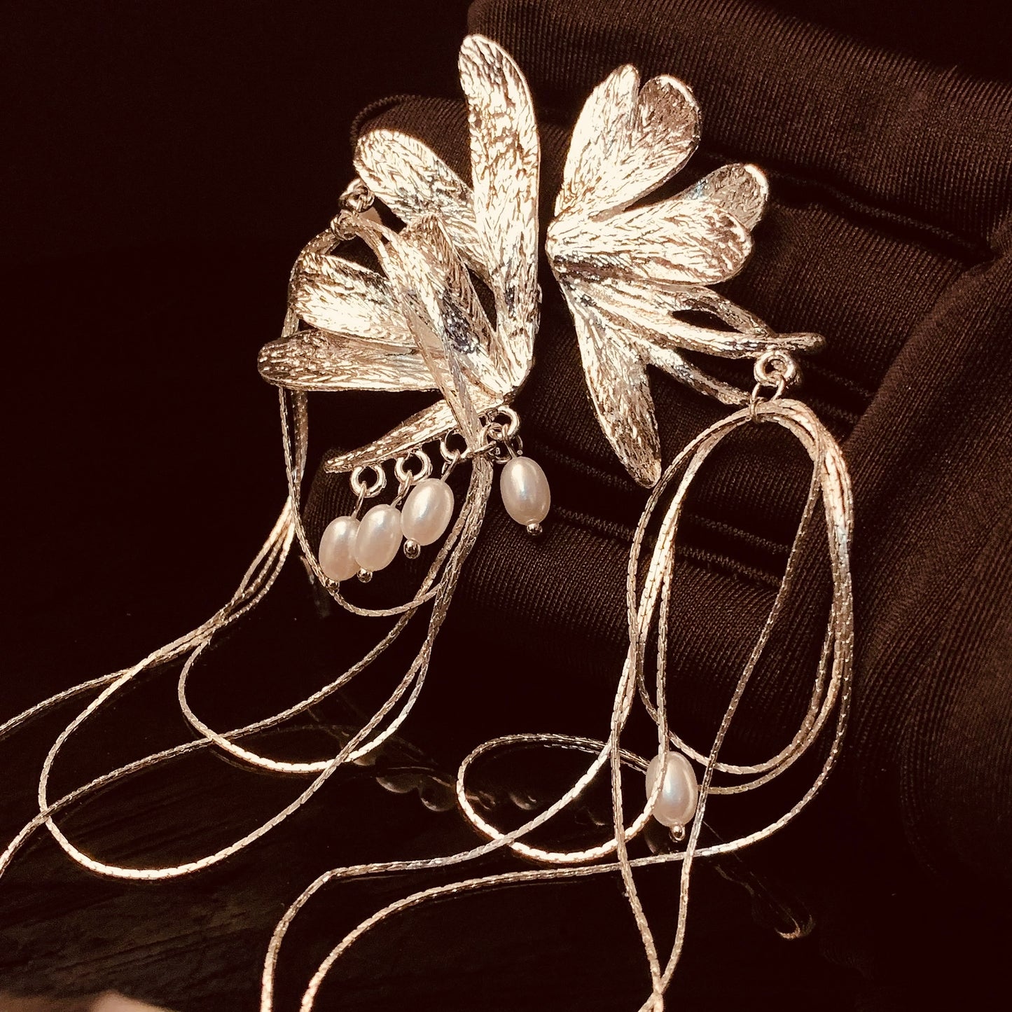 Pearl hanging Floral XL Earrings