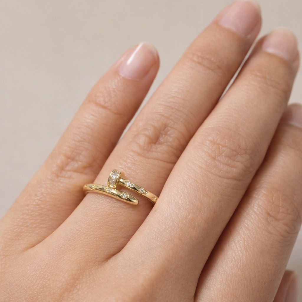 Petite Nail Ring Gold