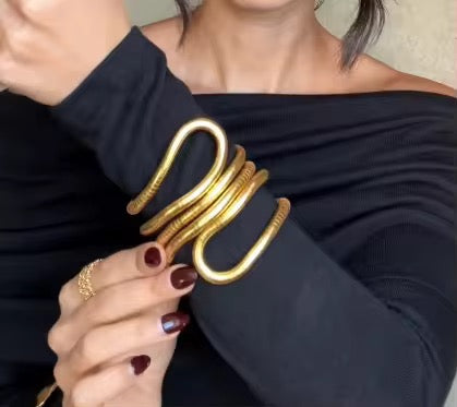 Goddess Shape Shifting Choker-Gold