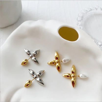 Sandwich Style SS Arrow Earrings