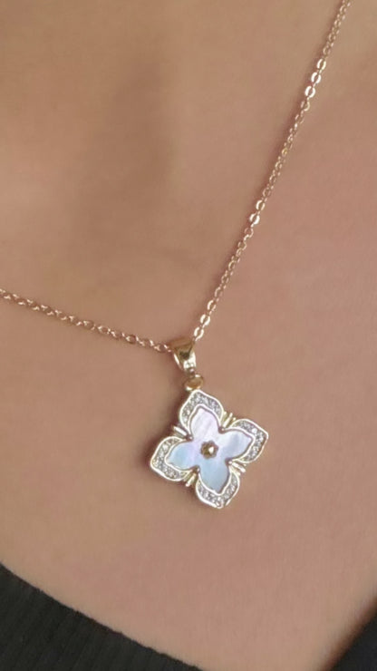 Reversible B&W Flower Clover Necklace