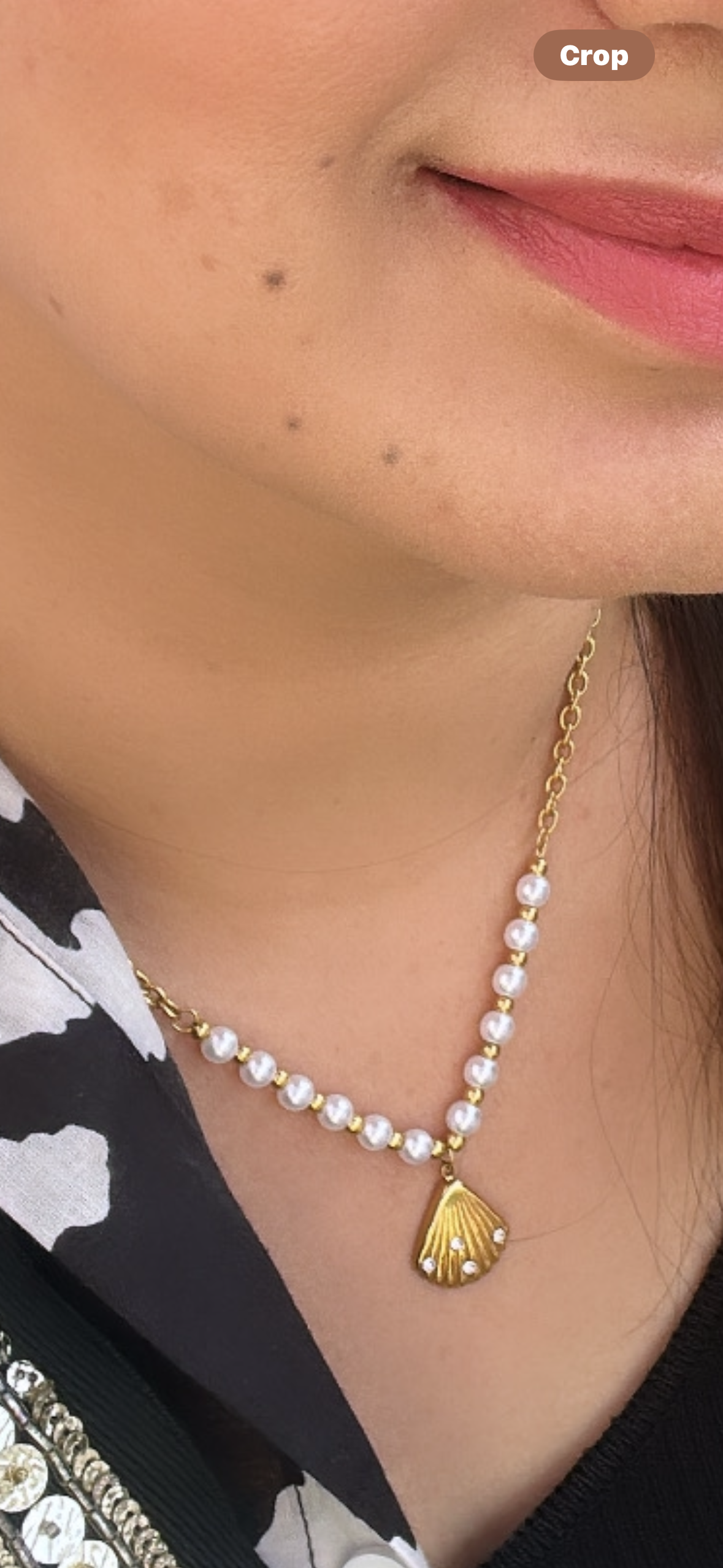 Shell Pearl Necklace