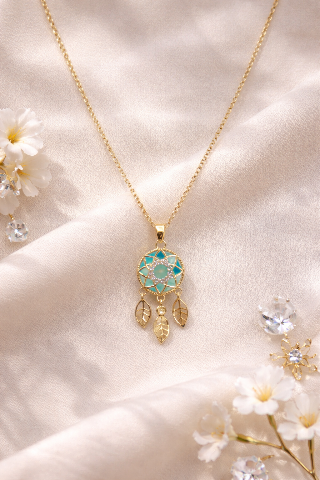 Dainty Dreamcatcher Necklace