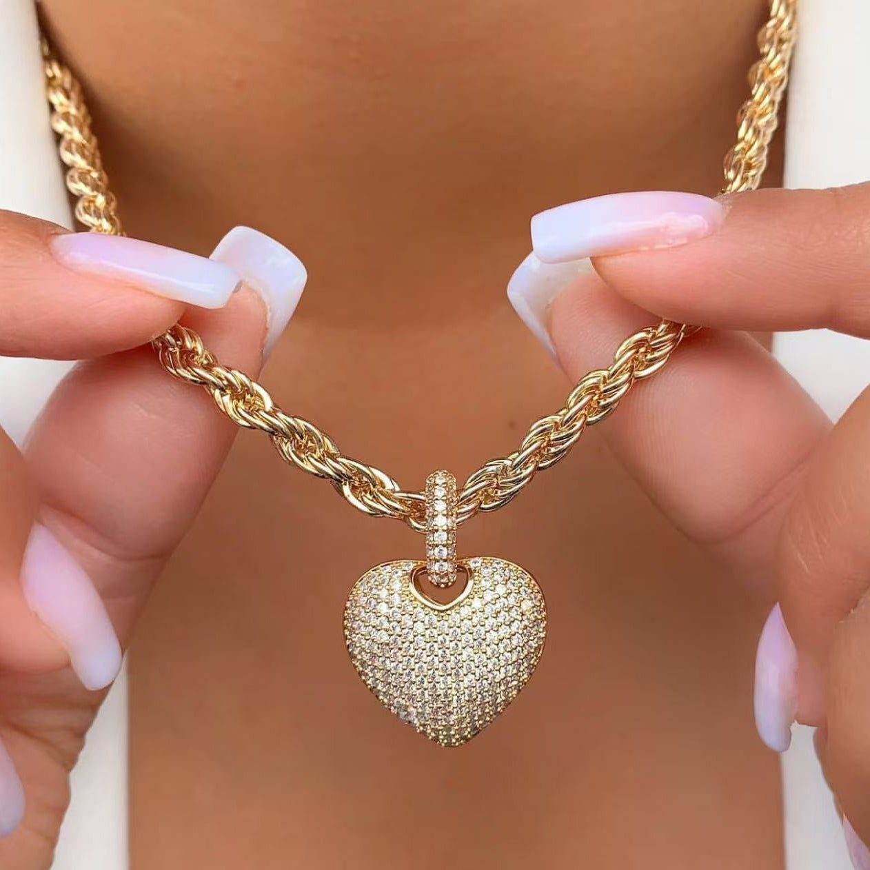 Luxury Heart Necklace with Twisted Chain