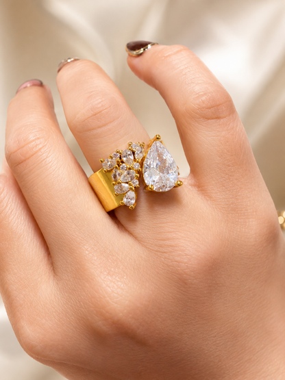Drop Sparkle Gap Ring