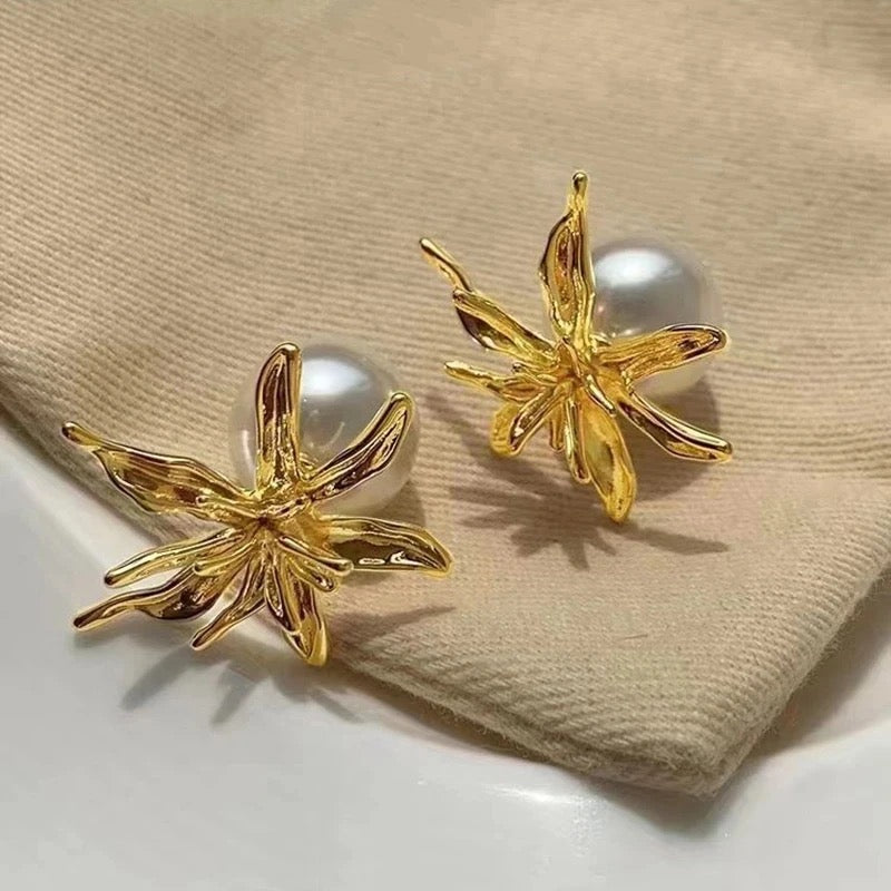 Wild Lily Pearl Sandwich  Earrings