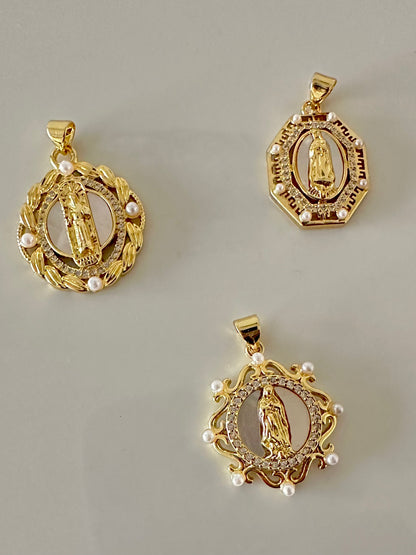 St. Martin Charm Necklaces in Thin Chain-3 Types