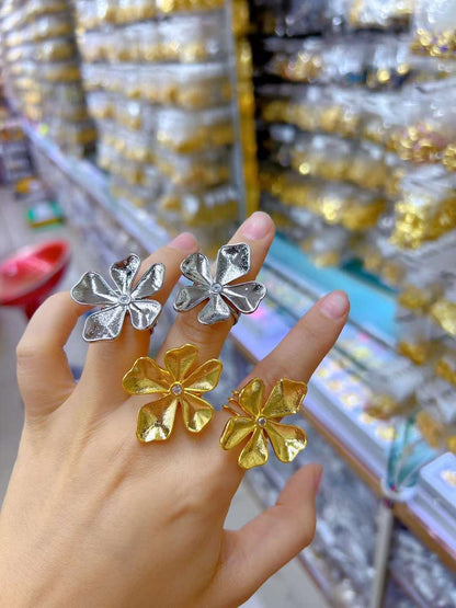 Flower Power Ring