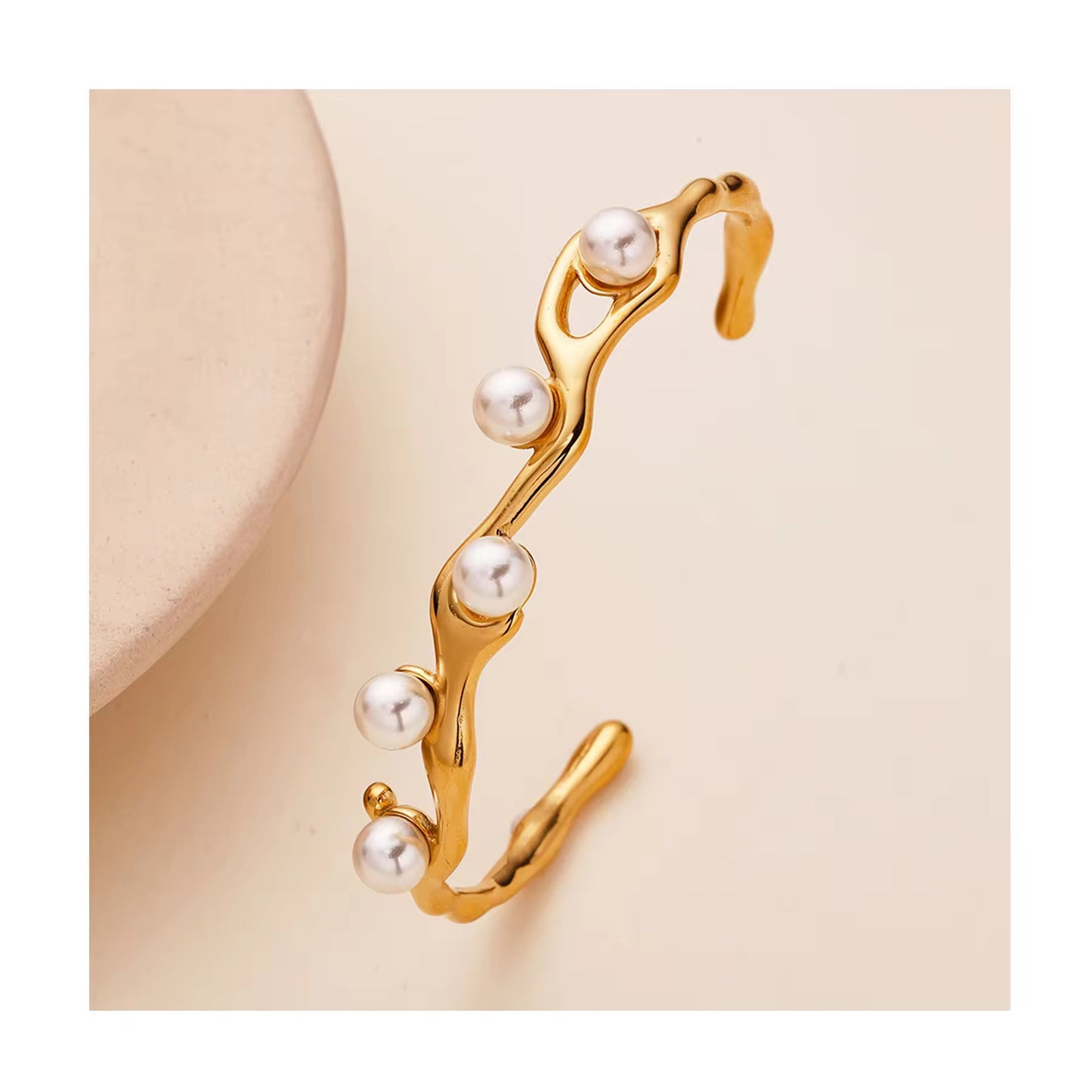 Pearl Wavy Adjustable Kada Bracelet