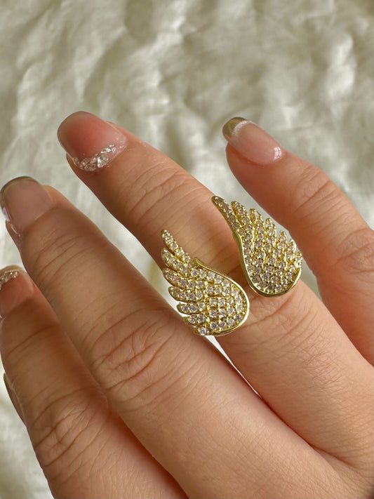 Angel Wings Gold Ring