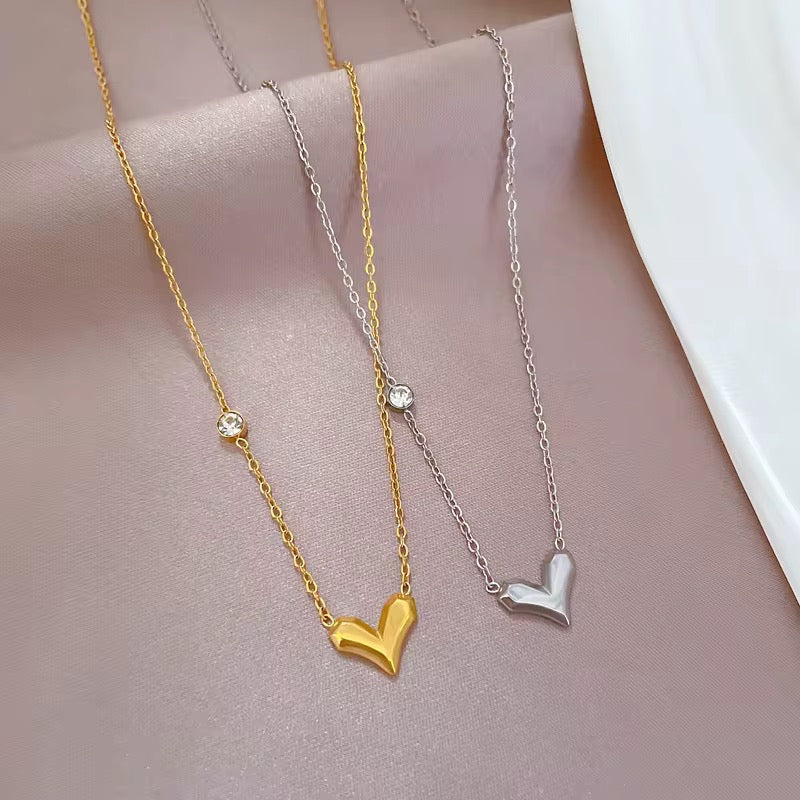 Tiny Heart Stud Necklace-Gold