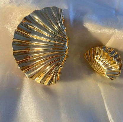 Sea Shell XL Hair Claw Clip