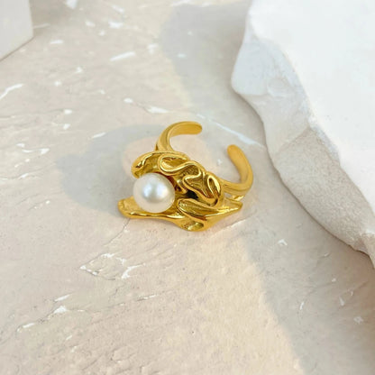 Pearl in Shell Ring