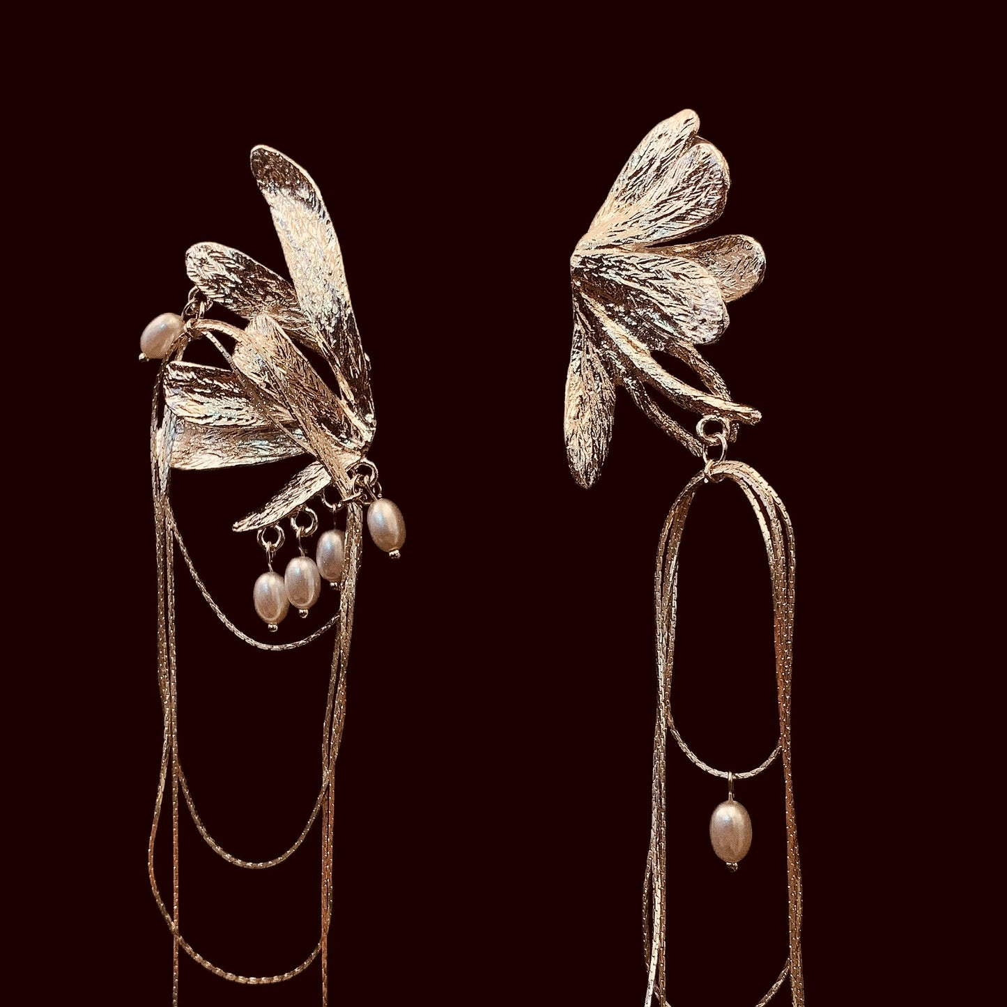 Pearl hanging Floral XL Earrings