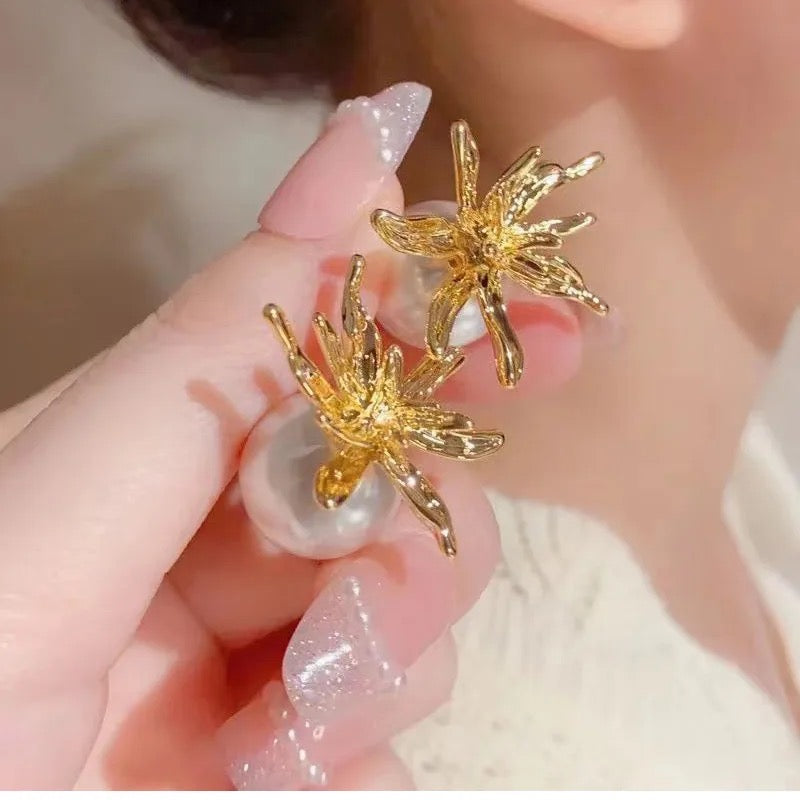 Wild Lily Pearl Sandwich  Earrings