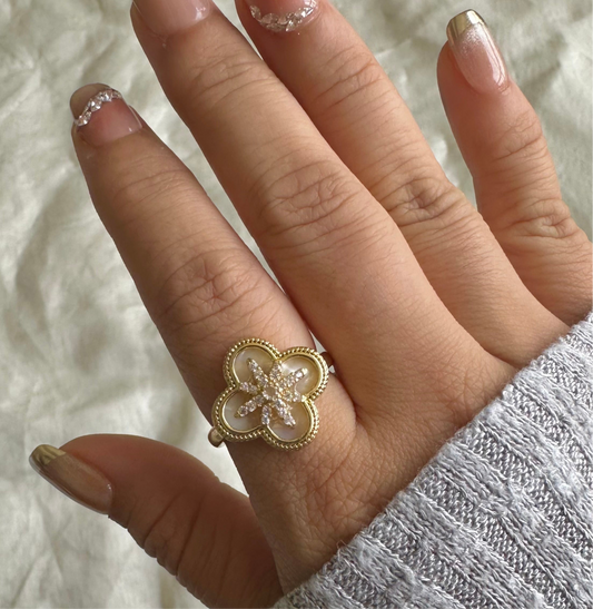 Big Clover Star Ring