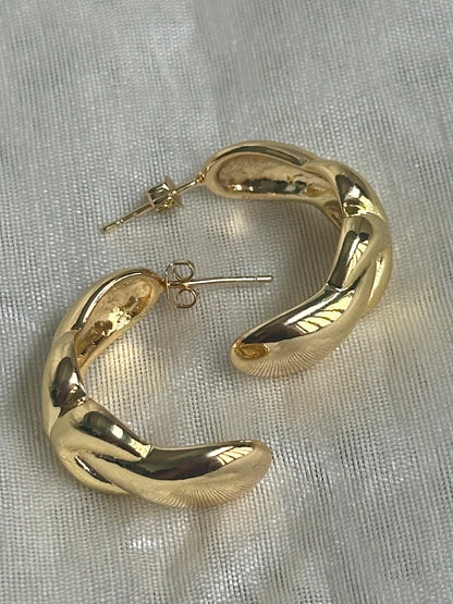 Solid Knot Hoop Earrings