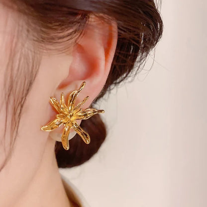 Wild Lily Pearl Sandwich  Earrings