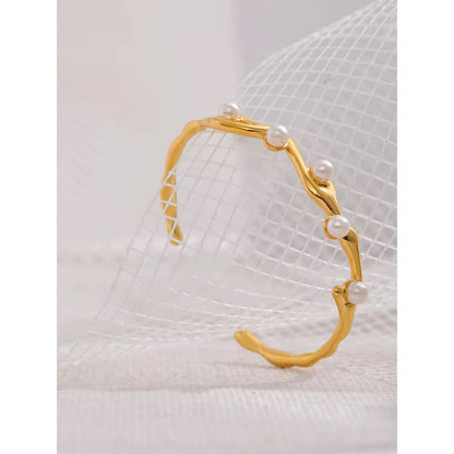 Pearl Wavy Adjustable Kada Bracelet