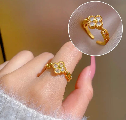 Clover Studded Ring