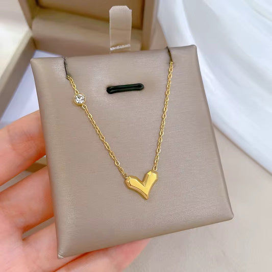 Tiny Heart Stud Necklace-Gold