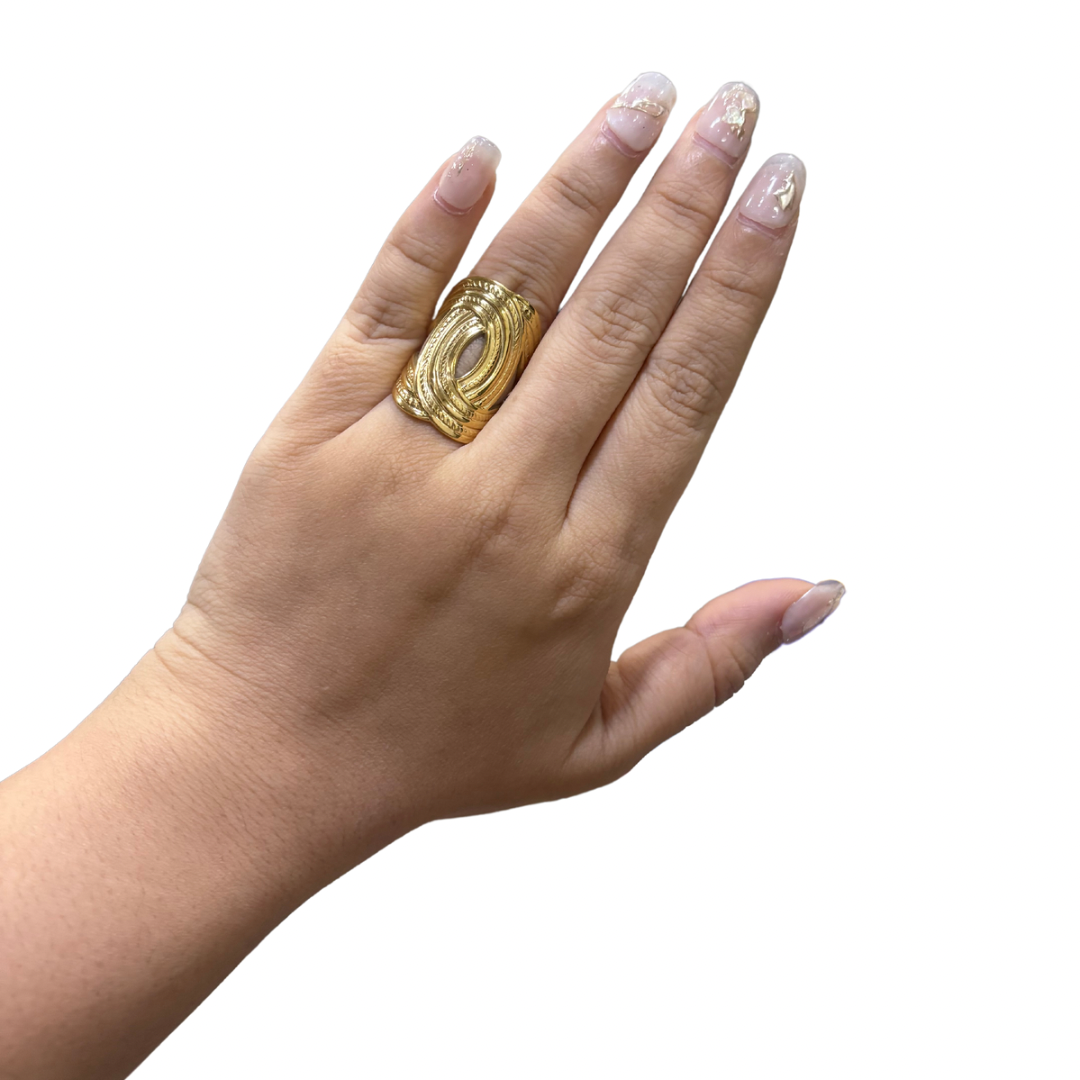 XO XL Gold Ring