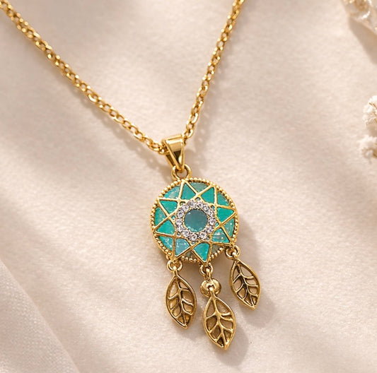 Dainty Dreamcatcher Necklace